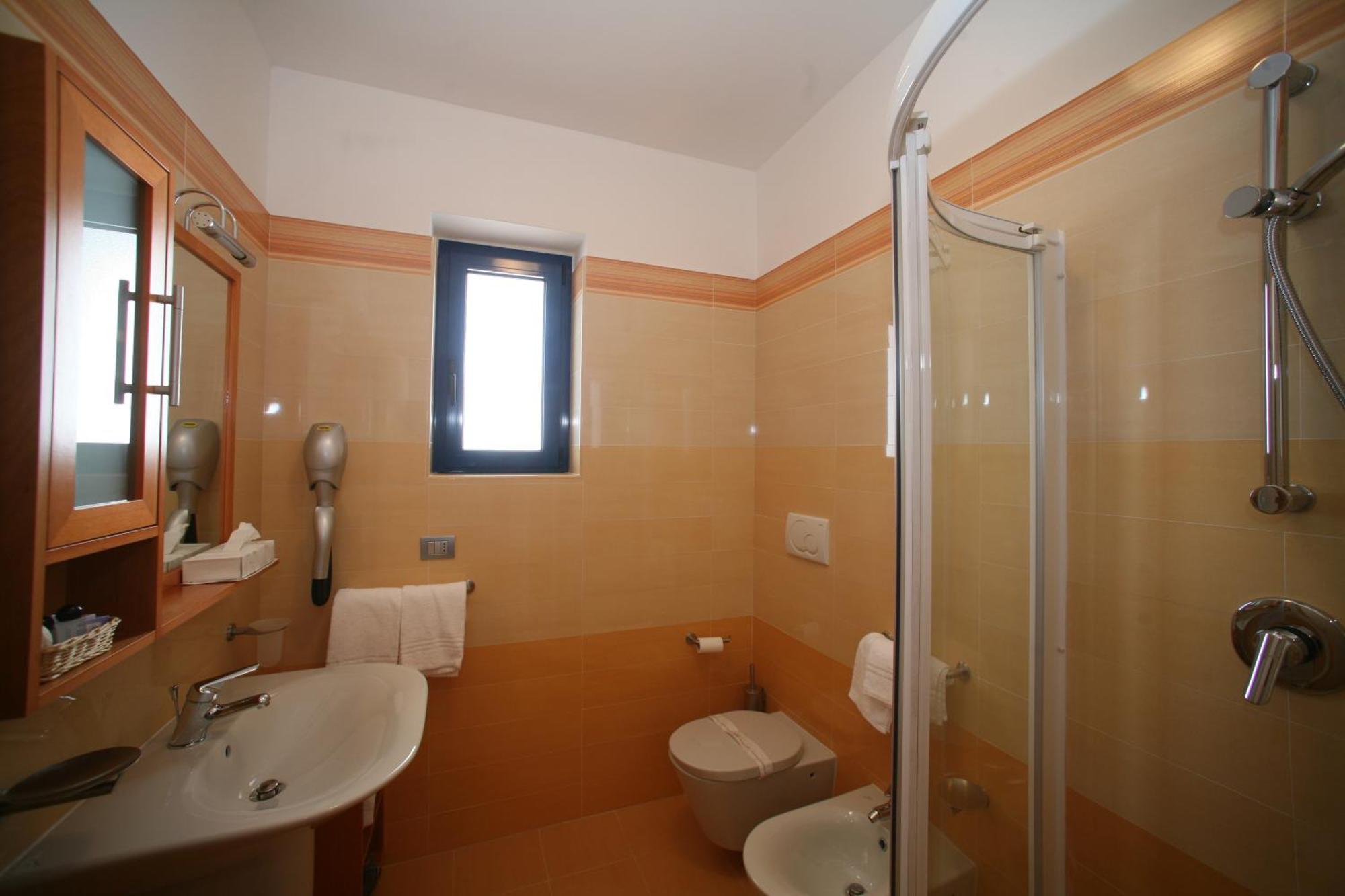Hotel Yria Vieste Esterno foto
